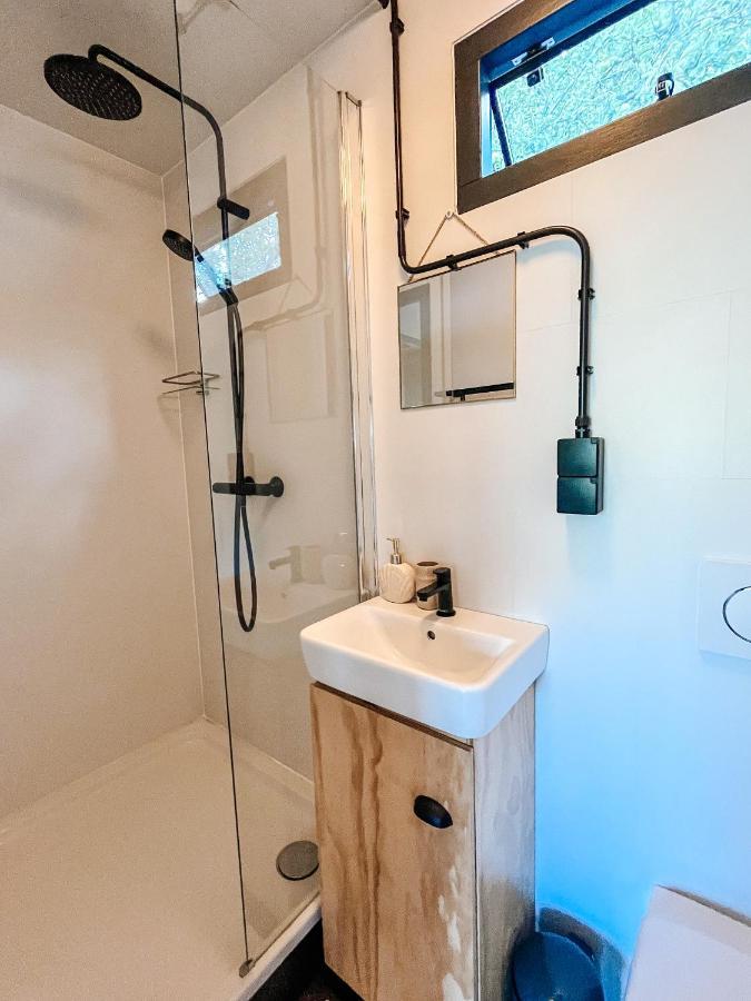 Elysian Fields - The Island Tiny House Acomodação com café da manhã Sadu Exterior foto