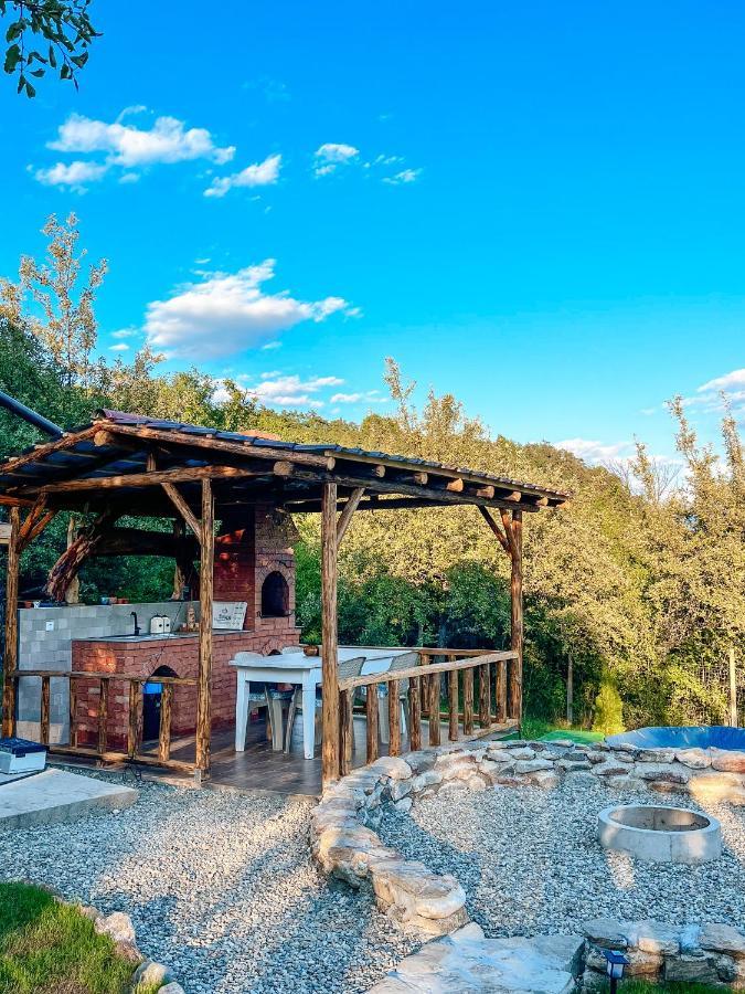 Elysian Fields - The Island Tiny House Acomodação com café da manhã Sadu Exterior foto
