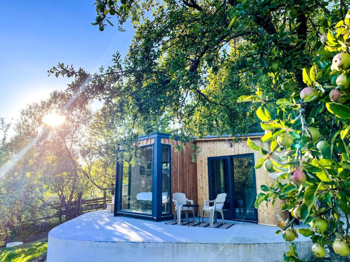 Elysian Fields - The Island Tiny House Acomodação com café da manhã Sadu Exterior foto