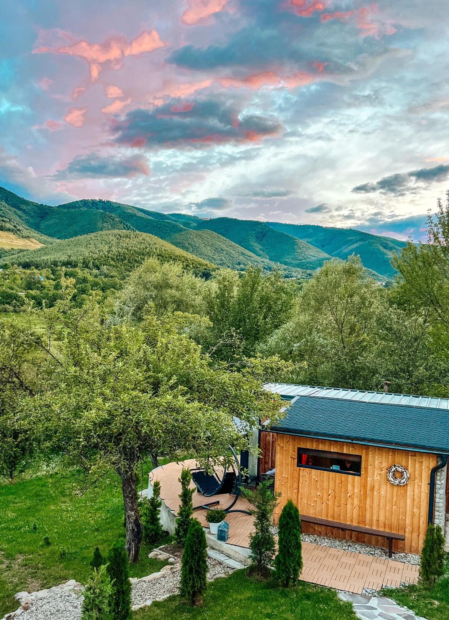 Elysian Fields - The Island Tiny House Acomodação com café da manhã Sadu Exterior foto