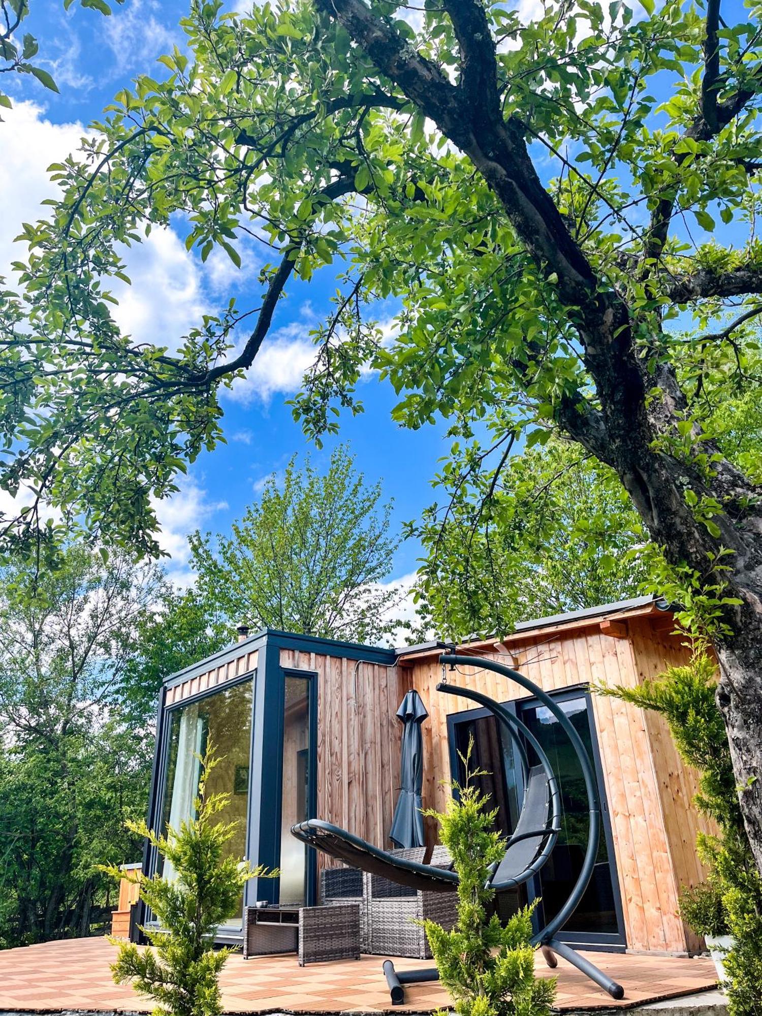 Elysian Fields - The Island Tiny House Acomodação com café da manhã Sadu Exterior foto